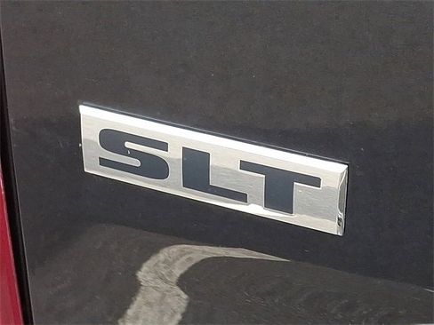 Used 2018 RAM 2500 SLT w/ Snow Chief Group image 23