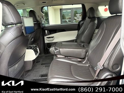Used 2022 Kia Carnival SX FWD image 18