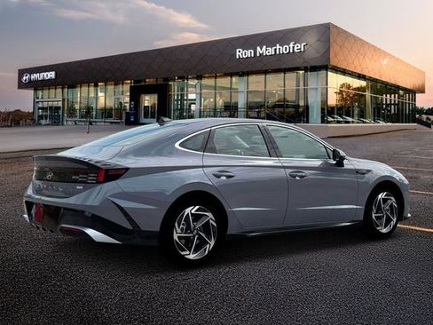 New 2026 Hyundai Sonata SEL AWD/4WD image 9