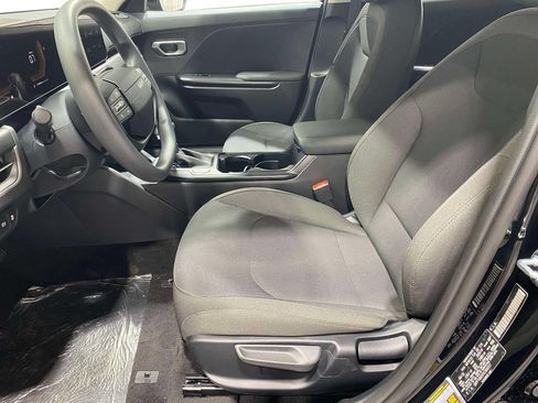 New 2026 Kia K4 FWD image 17