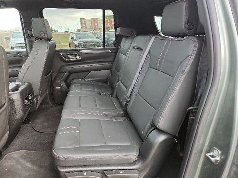 Certified 2024 Chevrolet Suburban RST w/ Luxury Package AWD/4WD image 38