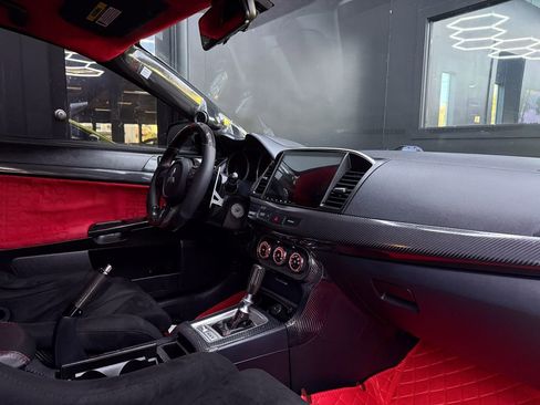 Used 2010 Mitsubishi Lancer Evolution SE image 24