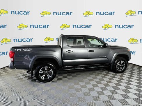 Used 2016 Toyota Tacoma TRD Sport w/ Premium & Technology Package AWD/4WD image 8