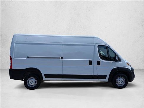 Used 2025 RAM ProMaster 2500 w/ Convenience Group FWD image 4