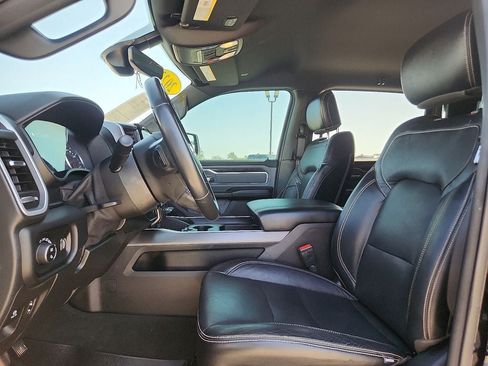 Used 2022 RAM 1500 Big Horn AWD/4WD image 16