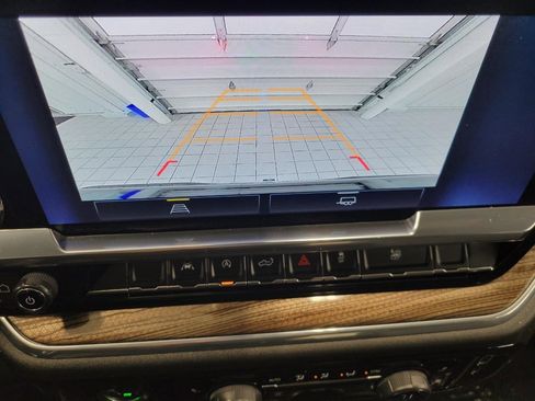 Used 2023 Chevrolet Silverado 1500 LT image 15