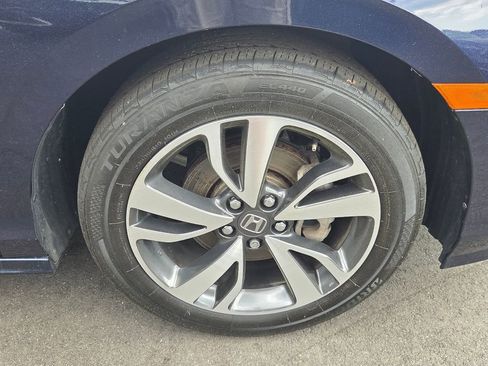 Used 2023 Honda Odyssey Touring image 8