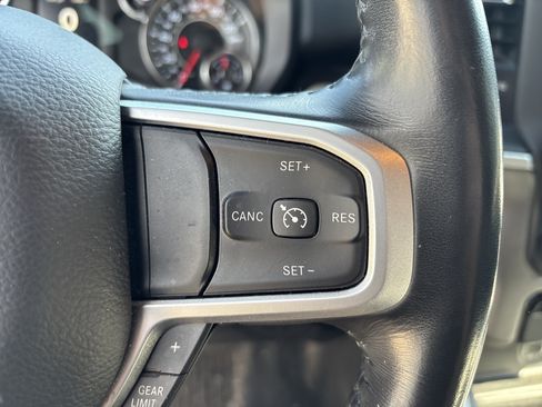 Used 2020 RAM 1500 Big Horn AWD/4WD image 19