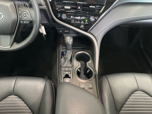 Used 2023 Toyota Camry SE w/ Cold Weather Package image 11