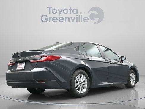 Used 2025 Toyota Camry LE FWD image 14