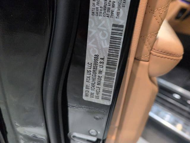 Certified 2024 Jeep Grand Cherokee Summit AWD/4WD image 24