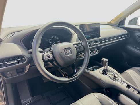 Certified 2024 Honda HR-V EX-L image 9