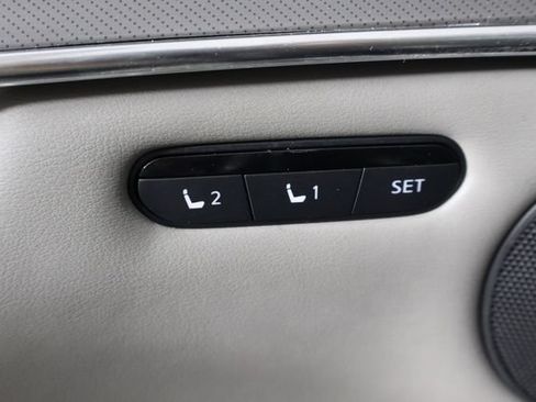 Used 2023 INFINITI QX50 Luxe FWD image 22