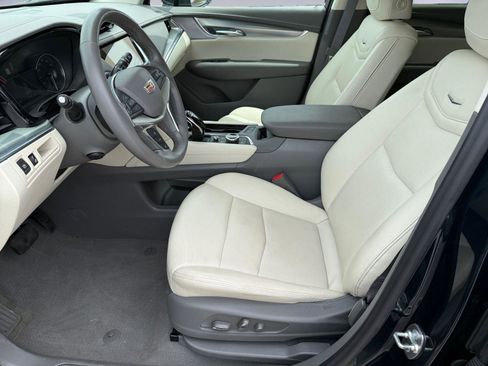 Certified 2024 Cadillac XT5 Premium Luxury AWD/4WD image 15