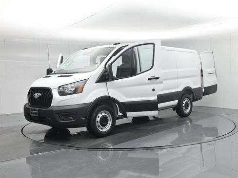 New 2026 Ford Transit 150 Low Roof RWD image 27