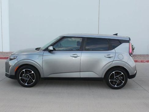 Used 2023 Kia Soul EX FWD image 8