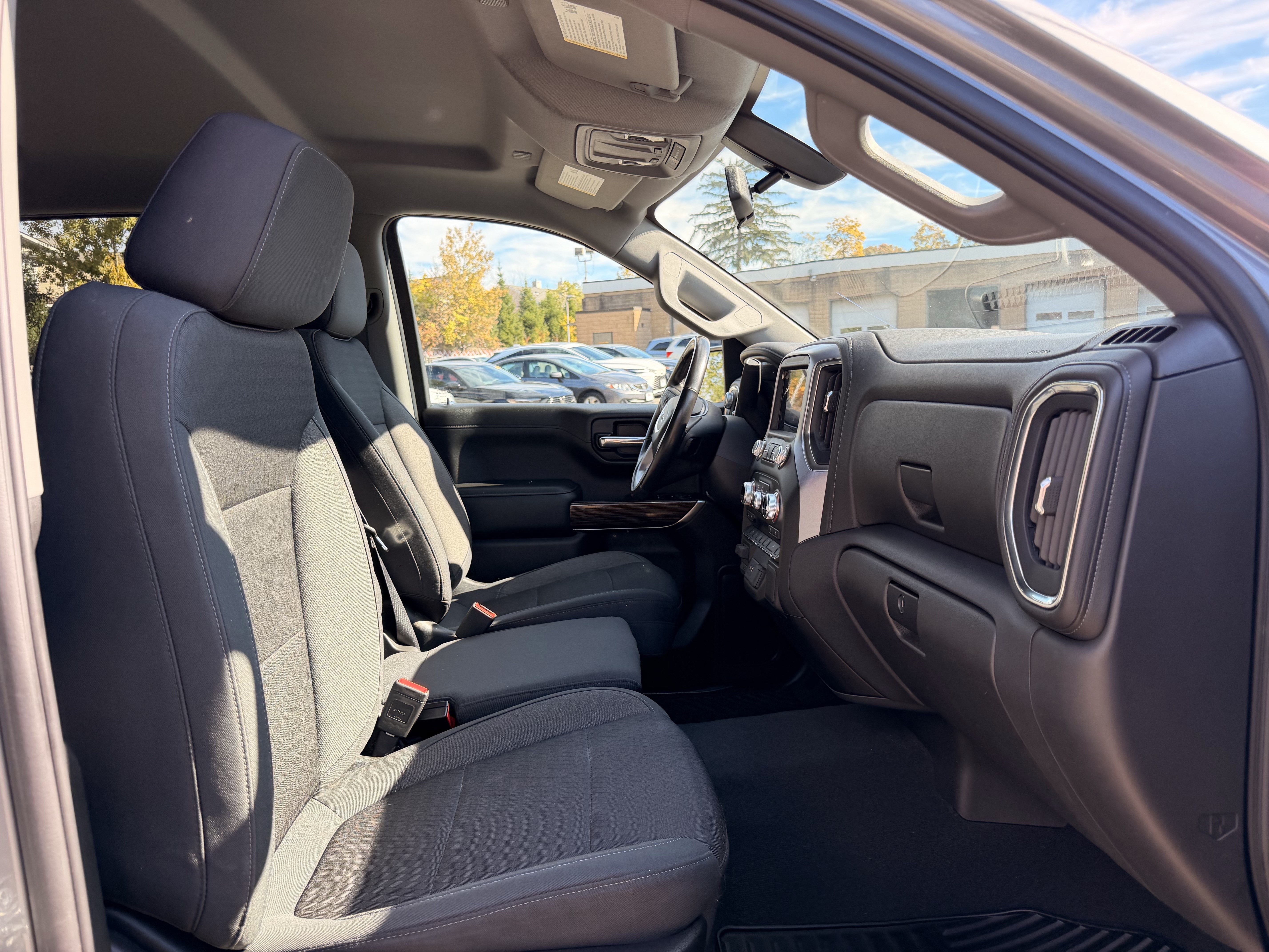 Used 2019 GMC Sierra 1500 SLE w/ SLE Value Package AWD/4WD image 15
