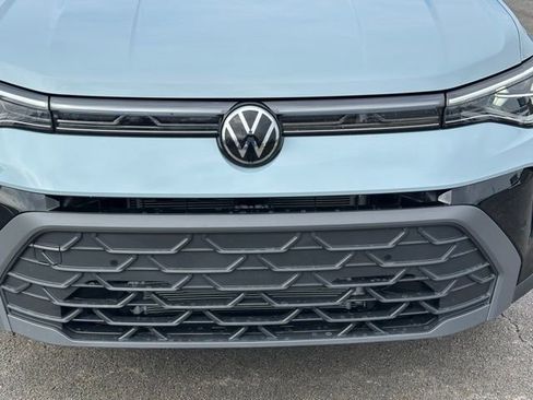 New 2026 Volkswagen Taos SE AWD/4WD image 8