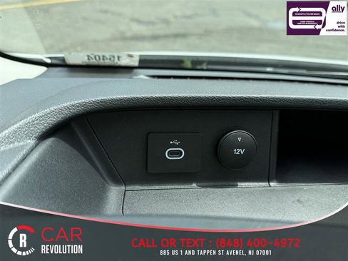Used 2023 Ford Transit 250 Medium Roof AWD image 17