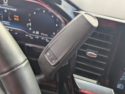 Used 2024 Chevrolet Silverado 2500 LT image 33