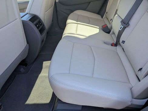 Certified 2022 Cadillac XT5 Premium Luxury image 25