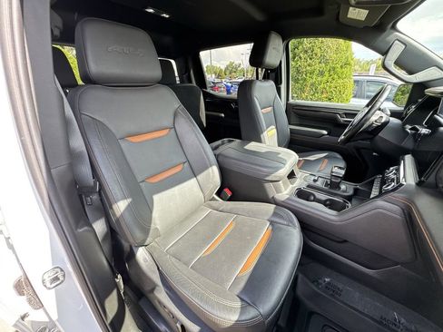 Certified 2024 GMC Sierra 1500 AT4 w/ AT4 Preferred Package AWD/4WD image 30