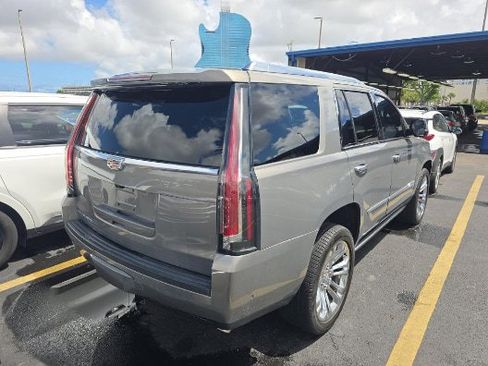 Used 2019 Cadillac Escalade Premium Luxury w/ LPO, Radiant Package image 3