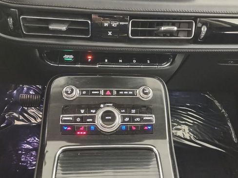 Used 2023 Lincoln Nautilus Reserve w/ Equipment Group 201A image 17