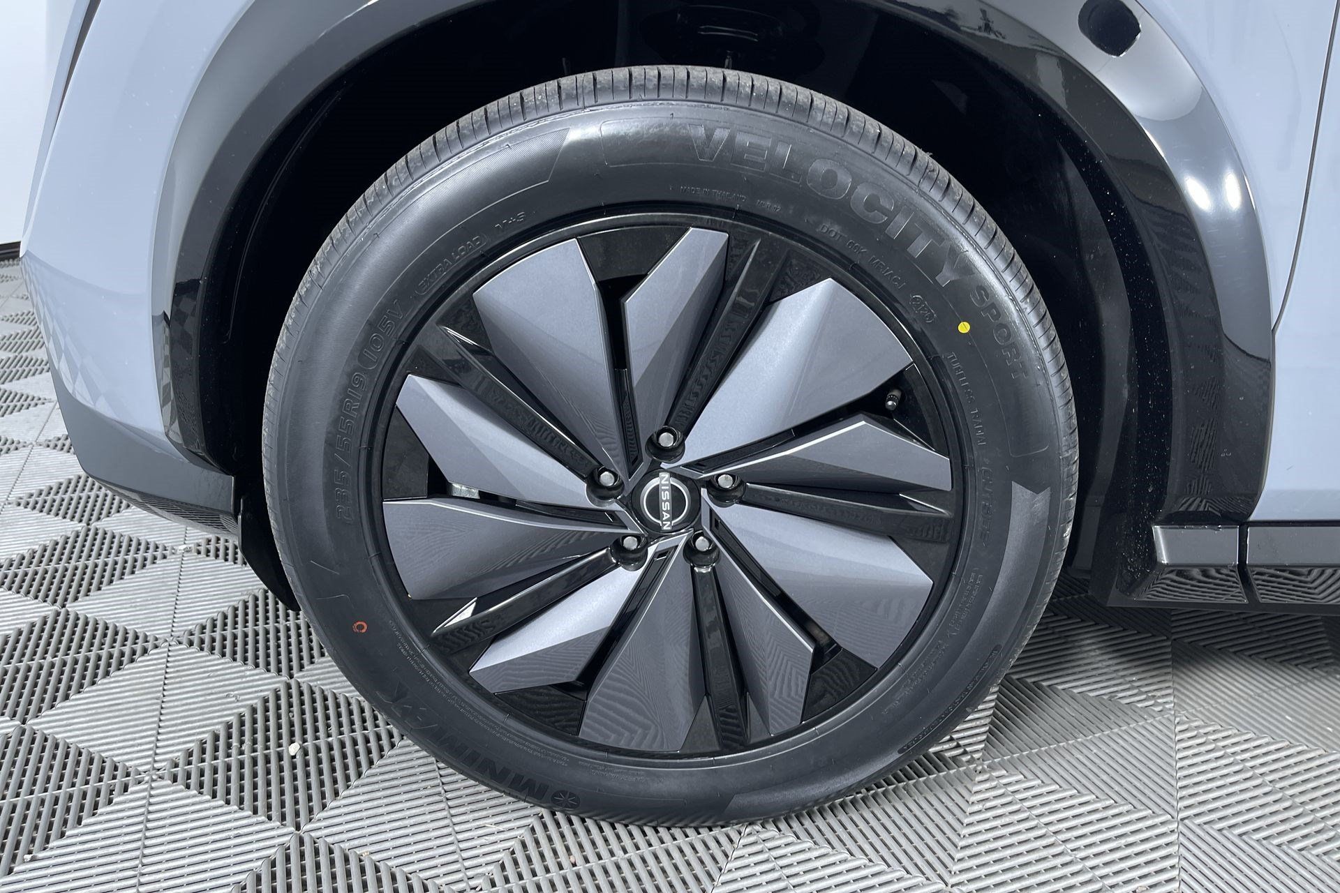 Certified 2024 Nissan Ariya AWD image 26