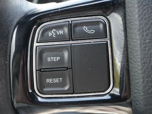 Used 2014 Dodge Grand Caravan SE FWD image 11