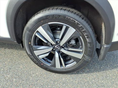 Certified 2023 Nissan Rogue SL w/ SL Premium Package image 9