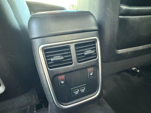 Used 2017 Dodge Charger SXT w/ AWD Plus Group image 24