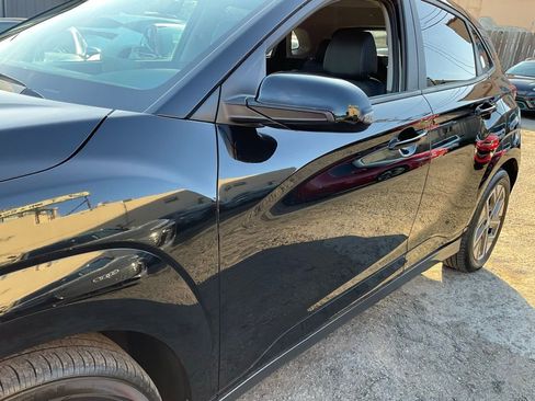 Used 2022 Hyundai Kona Limited w/ Cargo Package FWD image 90