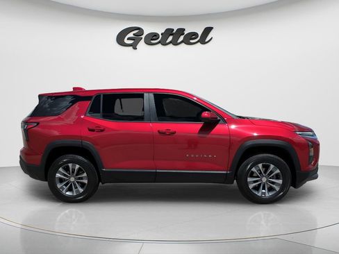 Used 2025 Chevrolet Equinox LT image 3