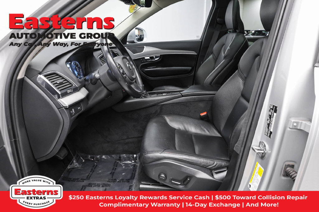 Used 2022 Volvo XC90 T5 Momentum AWD/4WD image 15