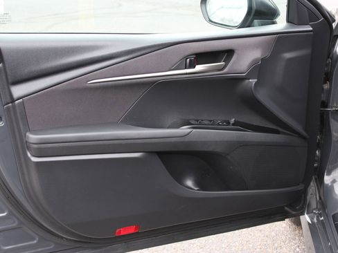 Used 2025 Toyota Camry LE FWD image 12