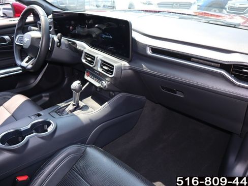 Used 2025 Ford Mustang GT Premium RWD image 29