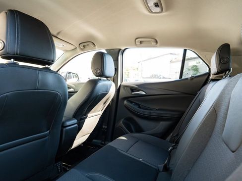 Used 2024 Buick Encore GX Preferred FWD image 23