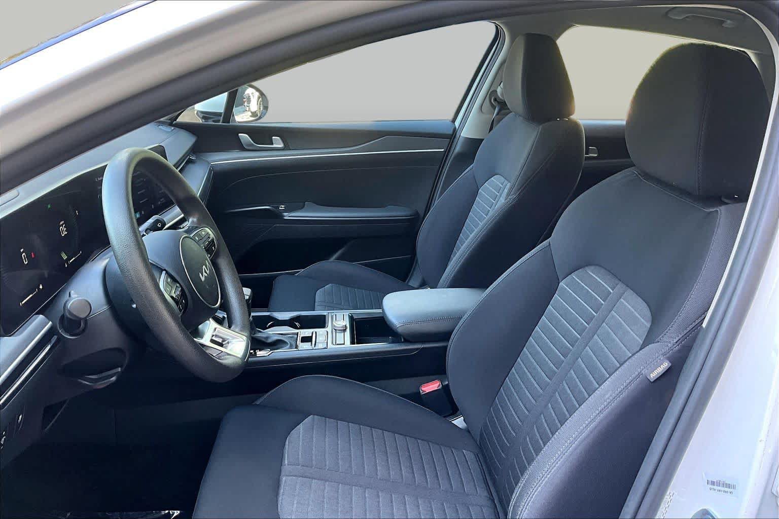 Used 2025 Kia K5 LXS FWD image 8