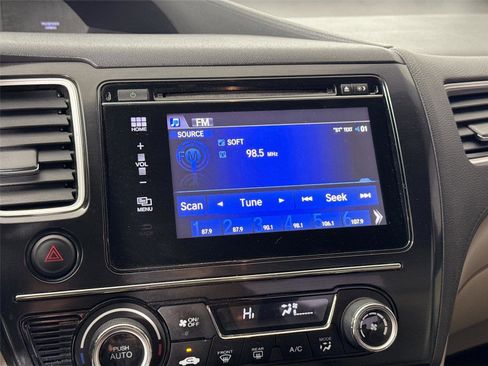 Used 2015 Honda Civic SE image 19