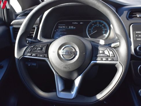 Used 2022 Nissan Leaf S image 14