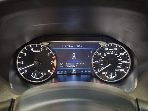 Used 2024 Nissan Altima 2.5 SR FWD image 10