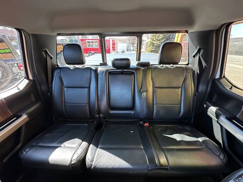 Used 2017 Ford F150 Lariat w/ Equipment Group 501A Mid image 16