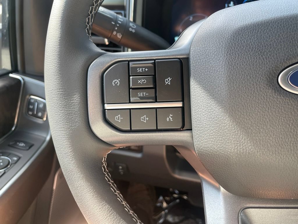 New 2026 Ford F350 Lariat AWD/4WD image 13