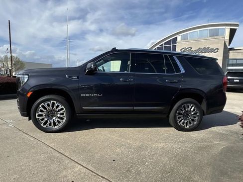 Used 2024 GMC Yukon Denali Ultimate image 8
