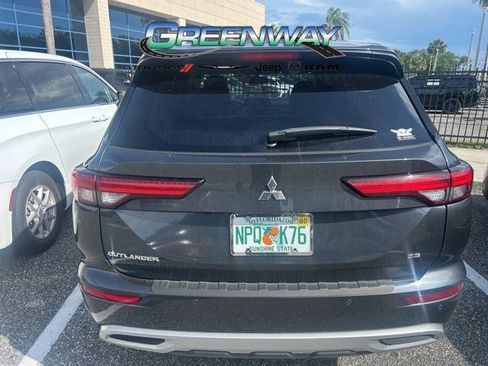 Used 2024 Mitsubishi Outlander SE AWD/4WD image 7
