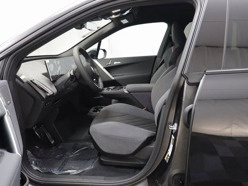 New 2026 BMW iX xDrive60 w/ M Sport Package image 5
