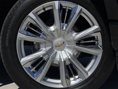 Certified 2023 Chevrolet Silverado 1500 High Country w/ High Country Premium Package image 10