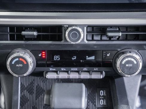 Used 2024 Toyota Tacoma TRD Sport image 25