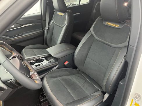 New 2026 Ford Explorer Tremor w/ Tremor Convenience Package image 21